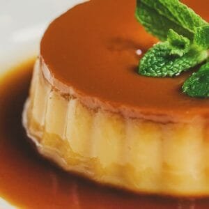 Flan: Lezzetli Bir Yumurta, Süt ve Karamel Şöleni